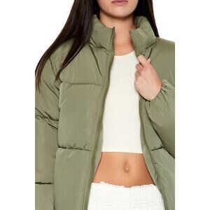 Forever 21 channel stitched puffer jacket camo green medium W. Streetwear preppy